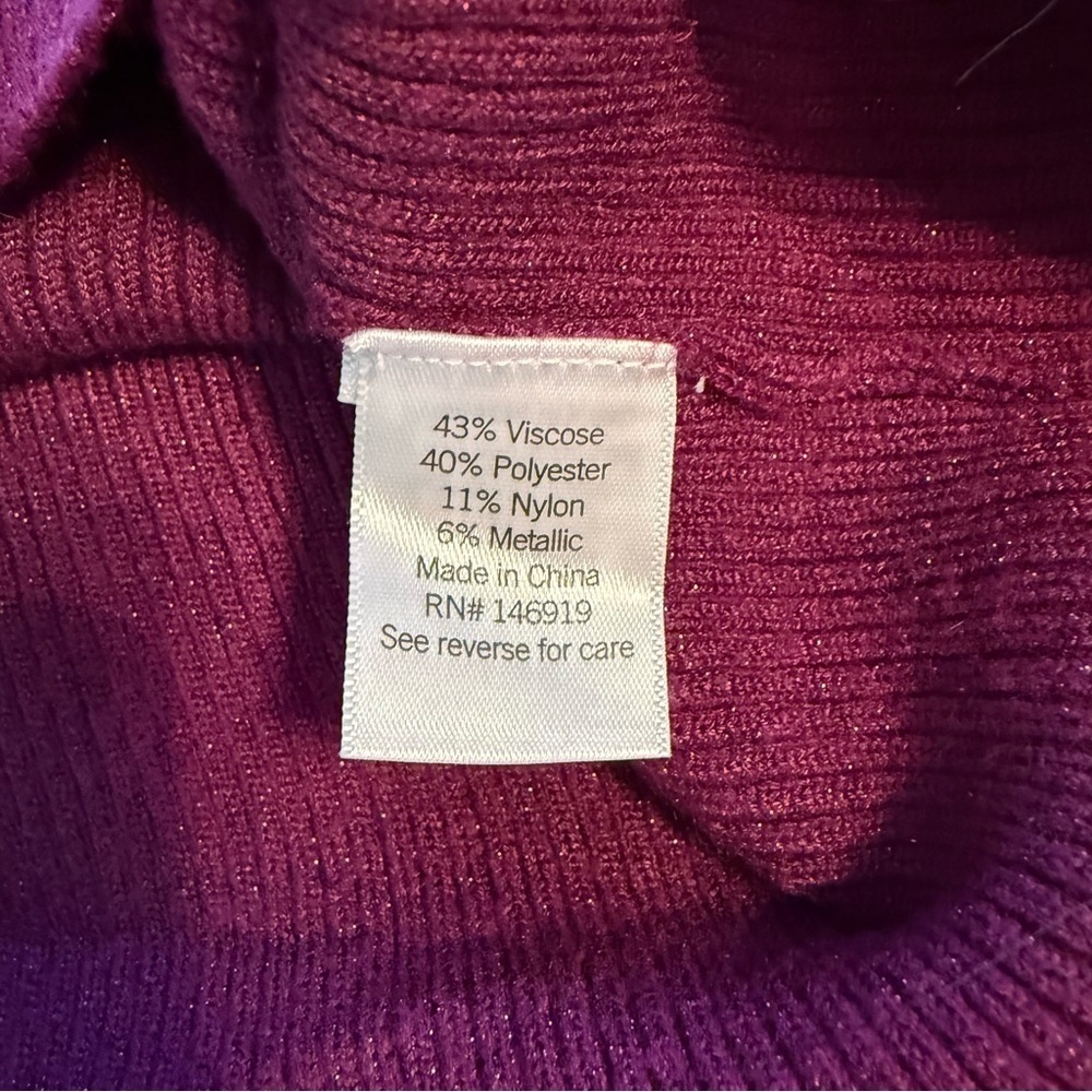Nine West Women’s Magenta Ribbed Metallic Blend Sweater Pull Over Petite Large - Picture 4 of 7